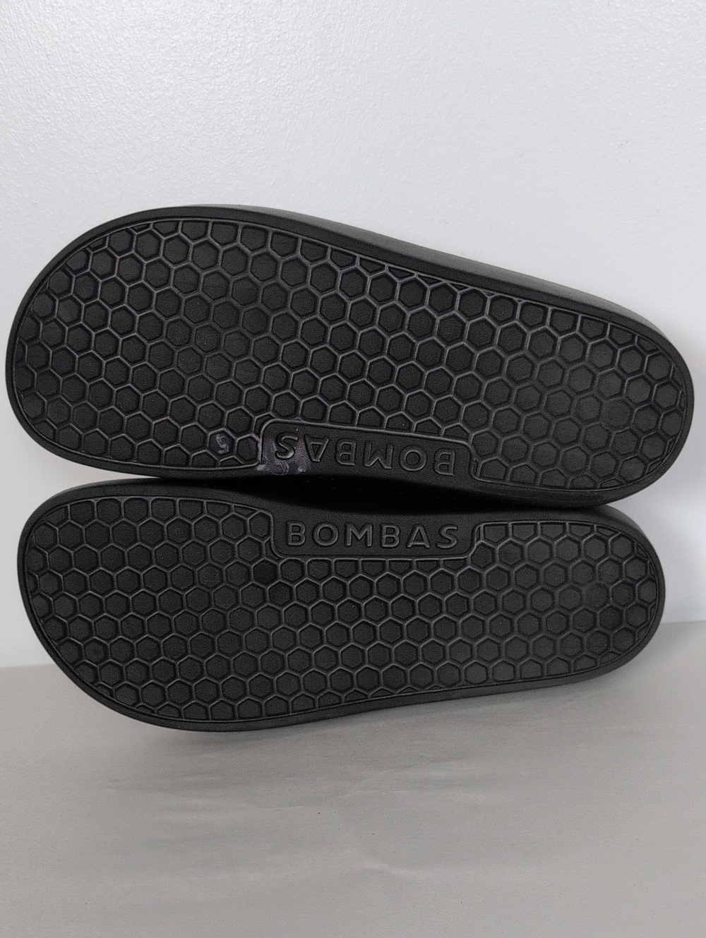 Bombas Friday Slide Sandals - Picture 9 of 11
